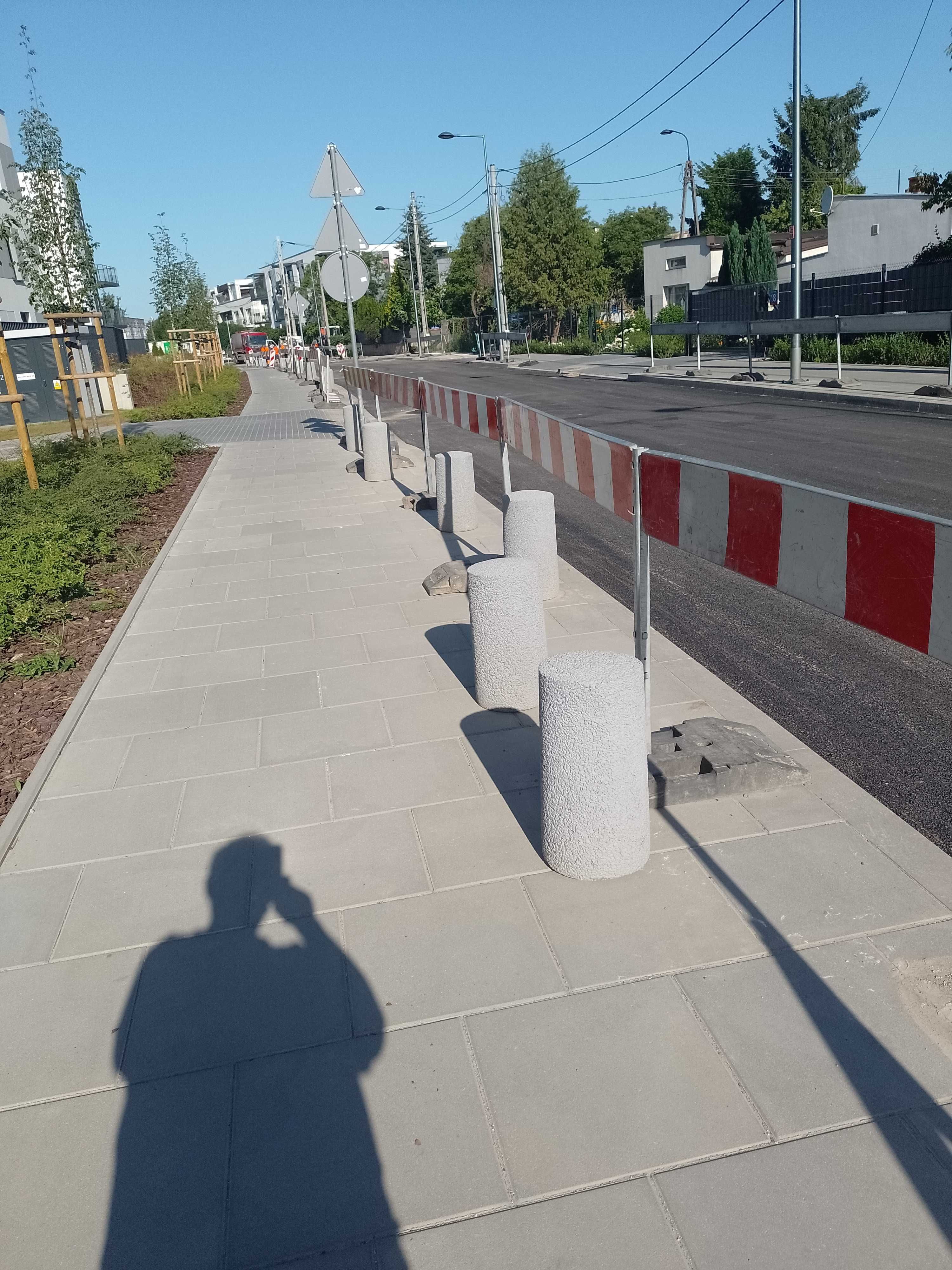 Słupki betonowe x