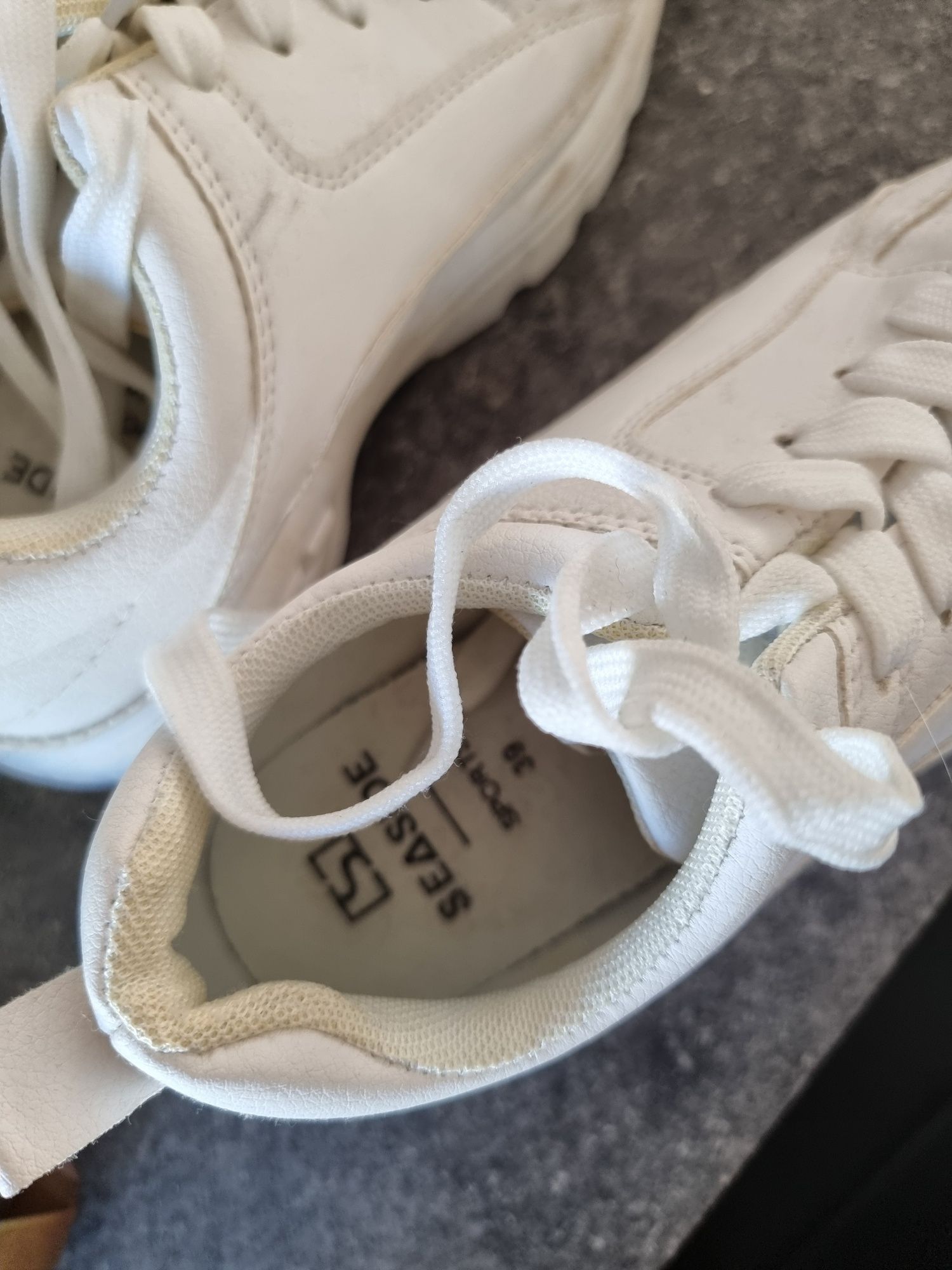 Tenis seaside brancos