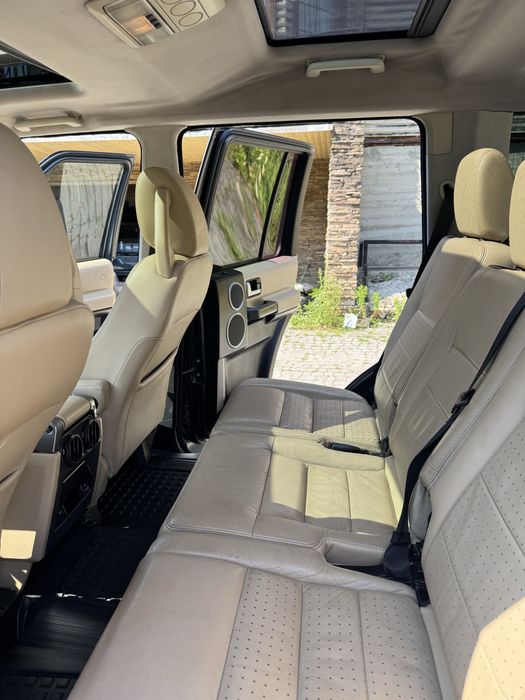 Land Rover Discovery 4х4 позашляховик доставка у ваше мі.