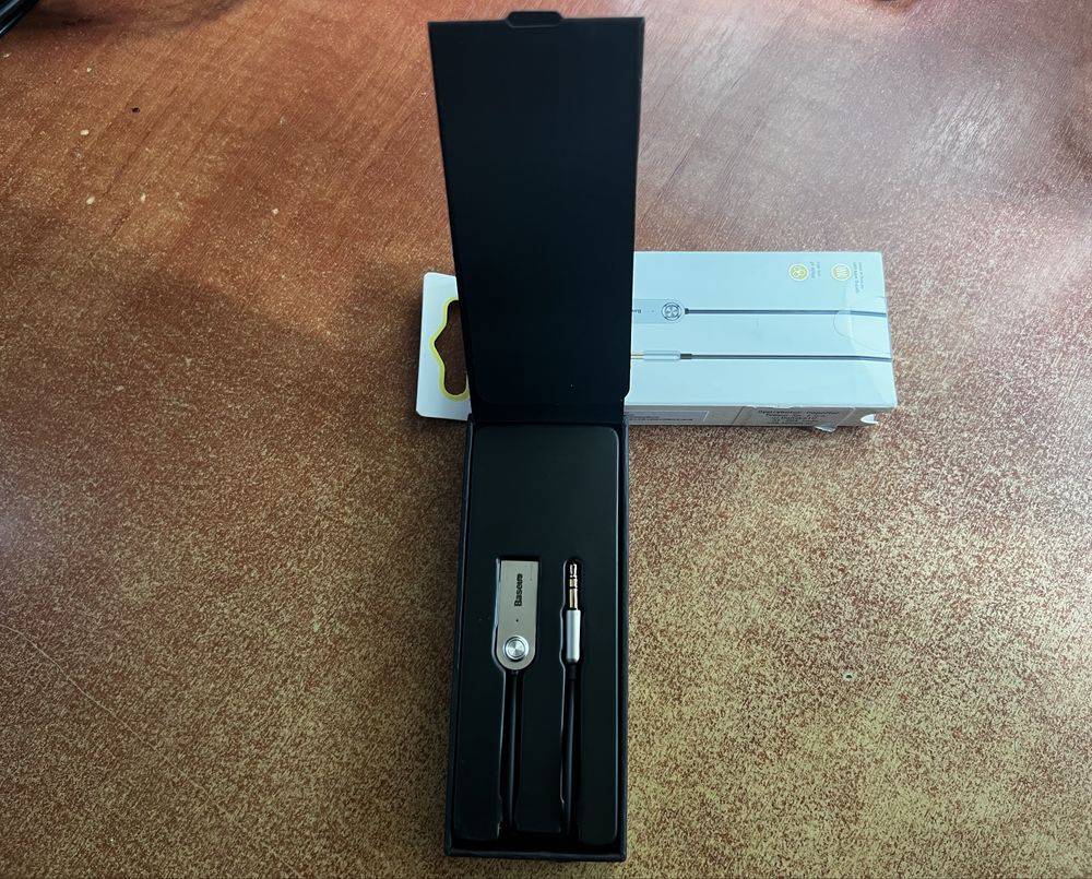 Adapter audio Bluetooth 5.0 Baseus USB, AUX (czarny, sprężynowy )