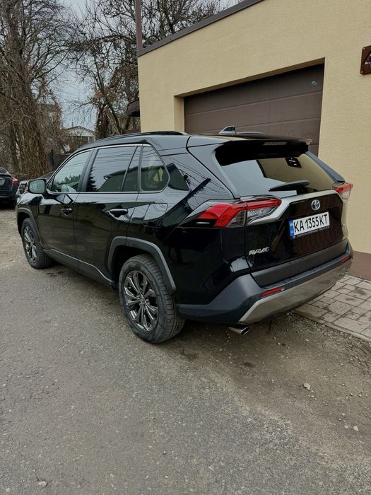 RAV 4 Hybrid 2023р від вдасника. Офіційний. Рік гарантії