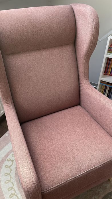 Fotel uszak z podnóżkiem