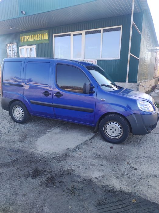 Фіат Добло каблучок.