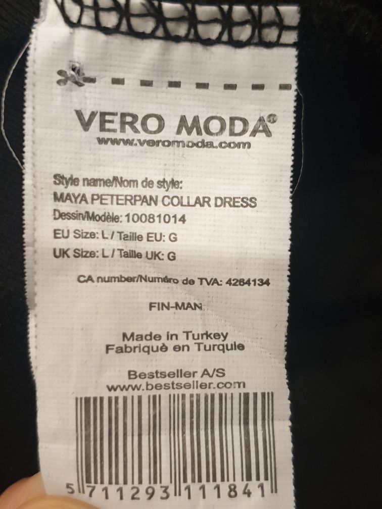 Sukienka z kołnierzykiem i mankietami Vero Moda