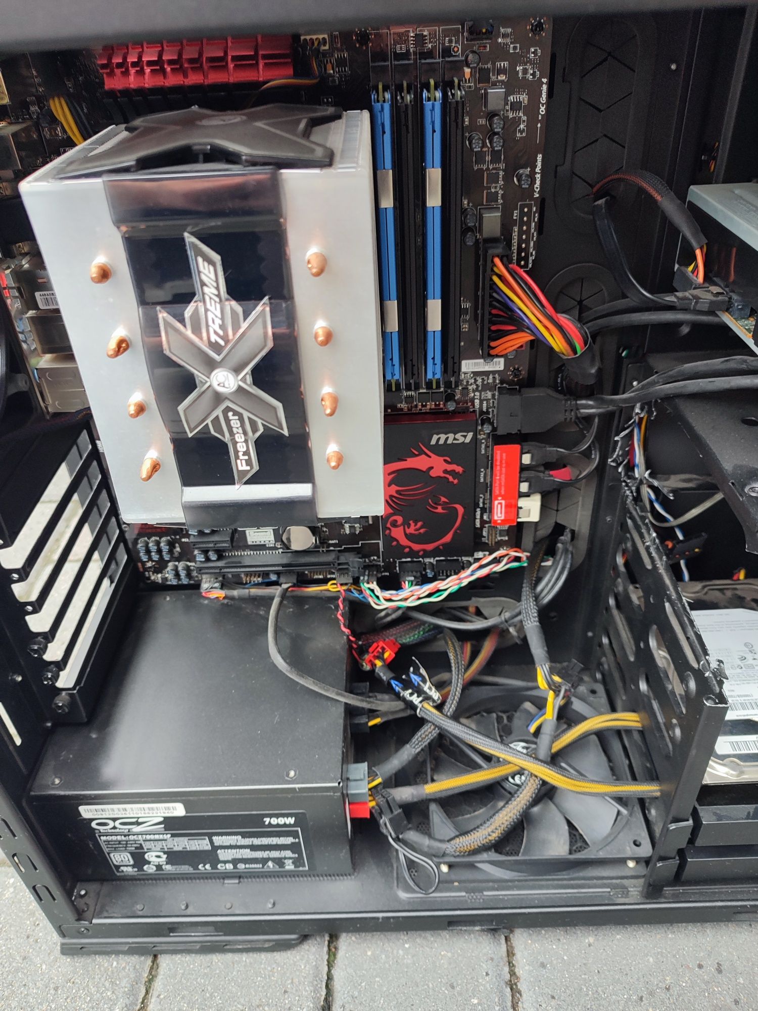 Komputer i5-4670k bez karty graficznej!!!