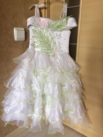 Продам нарядное детское платье