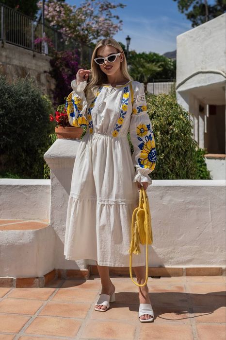 Вишита сукня вишиванка вишите плаття вишита сукня з соняхами