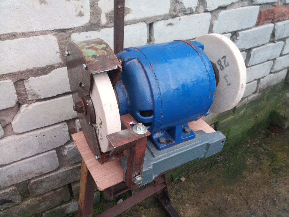 Заточний станок. Точило. ТА-255 .