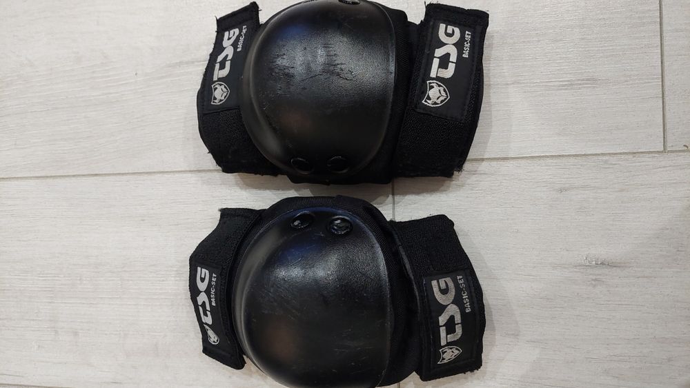 Ochraniacze TSG basic set black S
