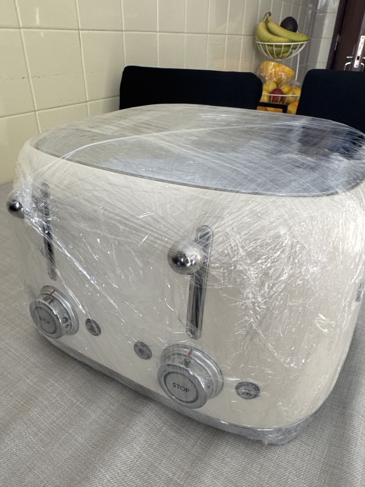 Torradeira de pão SMEG