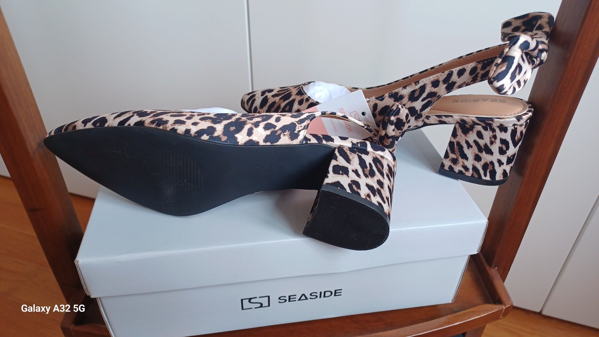 Sapatos Seaside novos