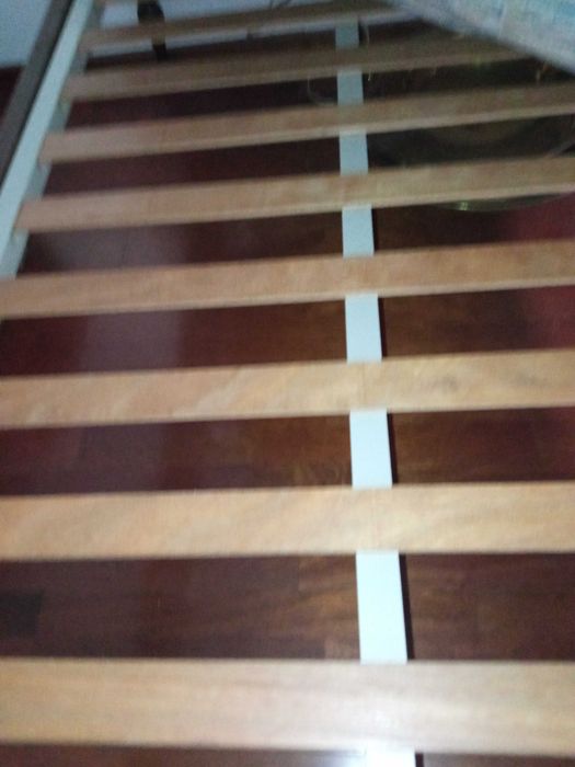 Cama madeira maciça