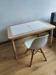 Biurko stolik z pojemnikami Ikea flisat + krzesełko montessori