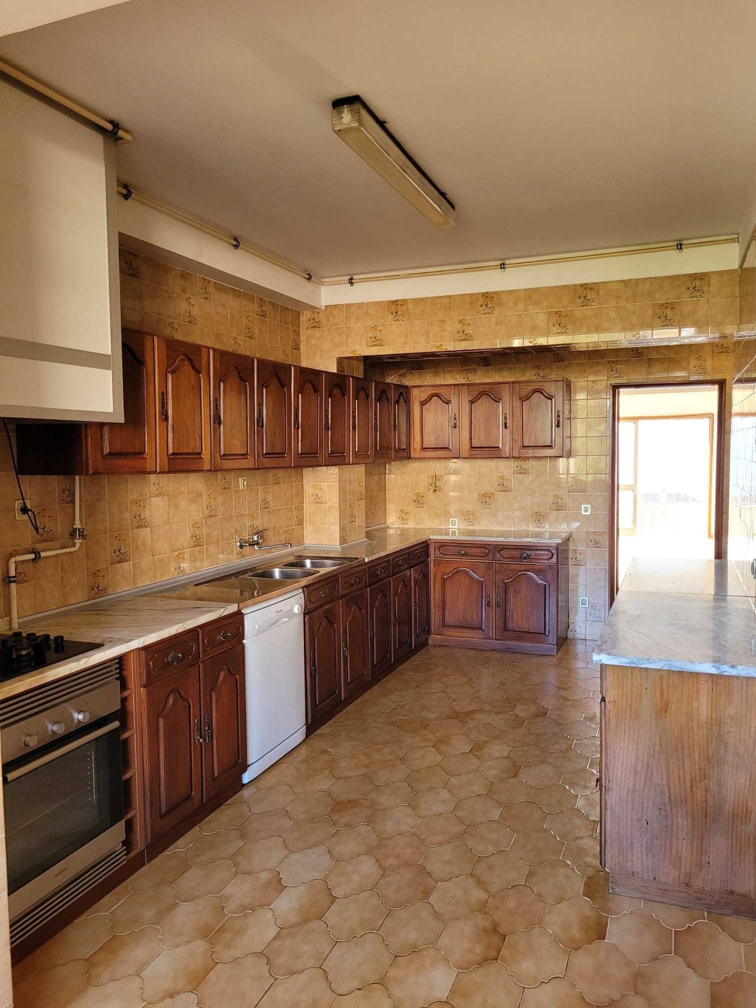 Apt T3, 107m2, centro de Oliveira de Azeméis