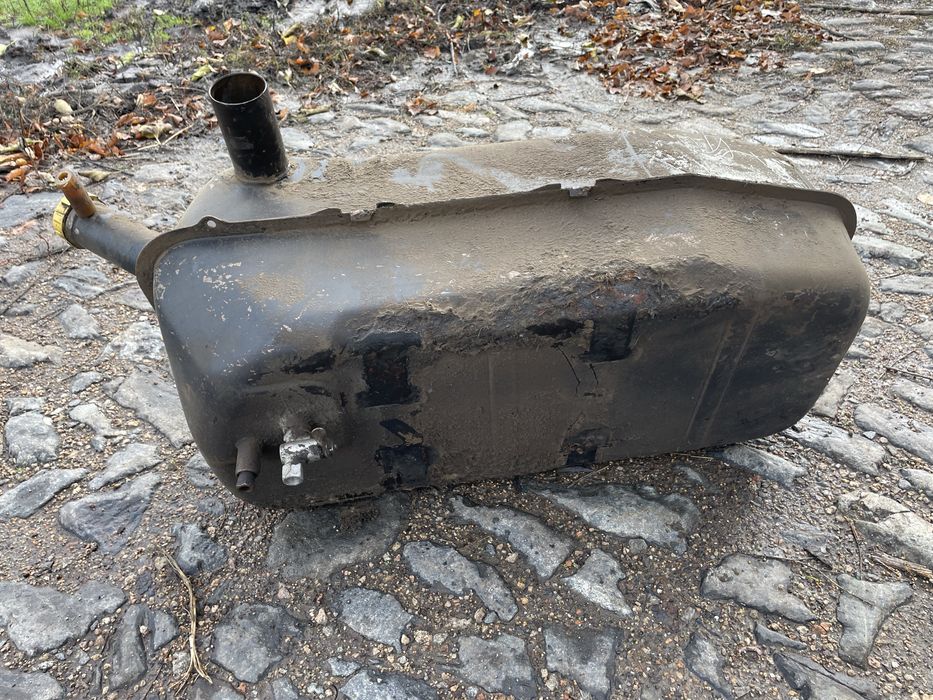 Паливні баки трактора МТЗ 80 82