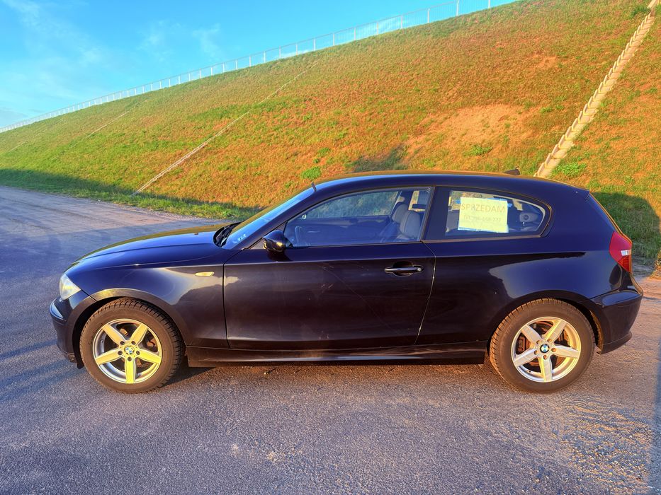 BMW Serii 1 E81 118i