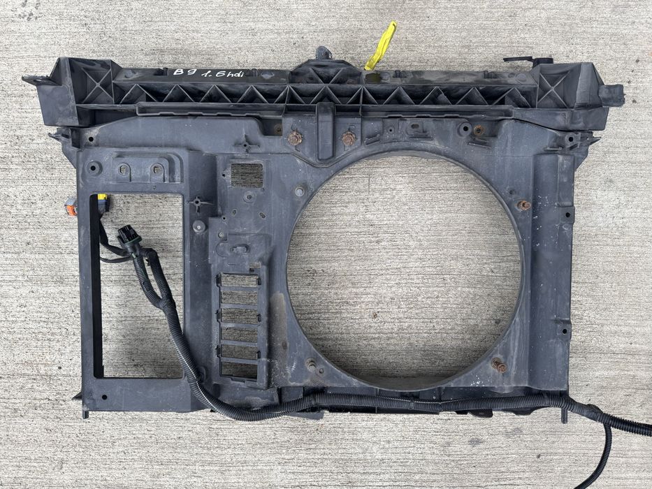 Радіатор дифузор передня панель вентилятор Fiat Scudo Doblo Fiorino