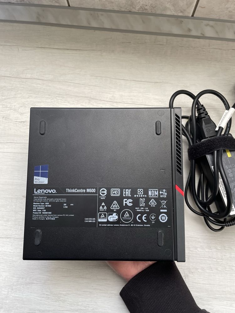 Неттоп (системний блок) Lenovo ThinkCentre M600 10G9 (500Gb, RAM 4 Gb)