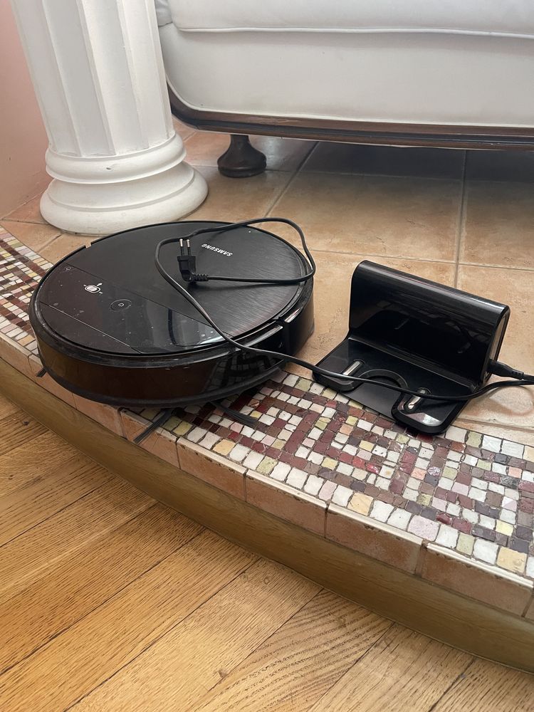 Пылесос Samsung VR 5000 Wifi
