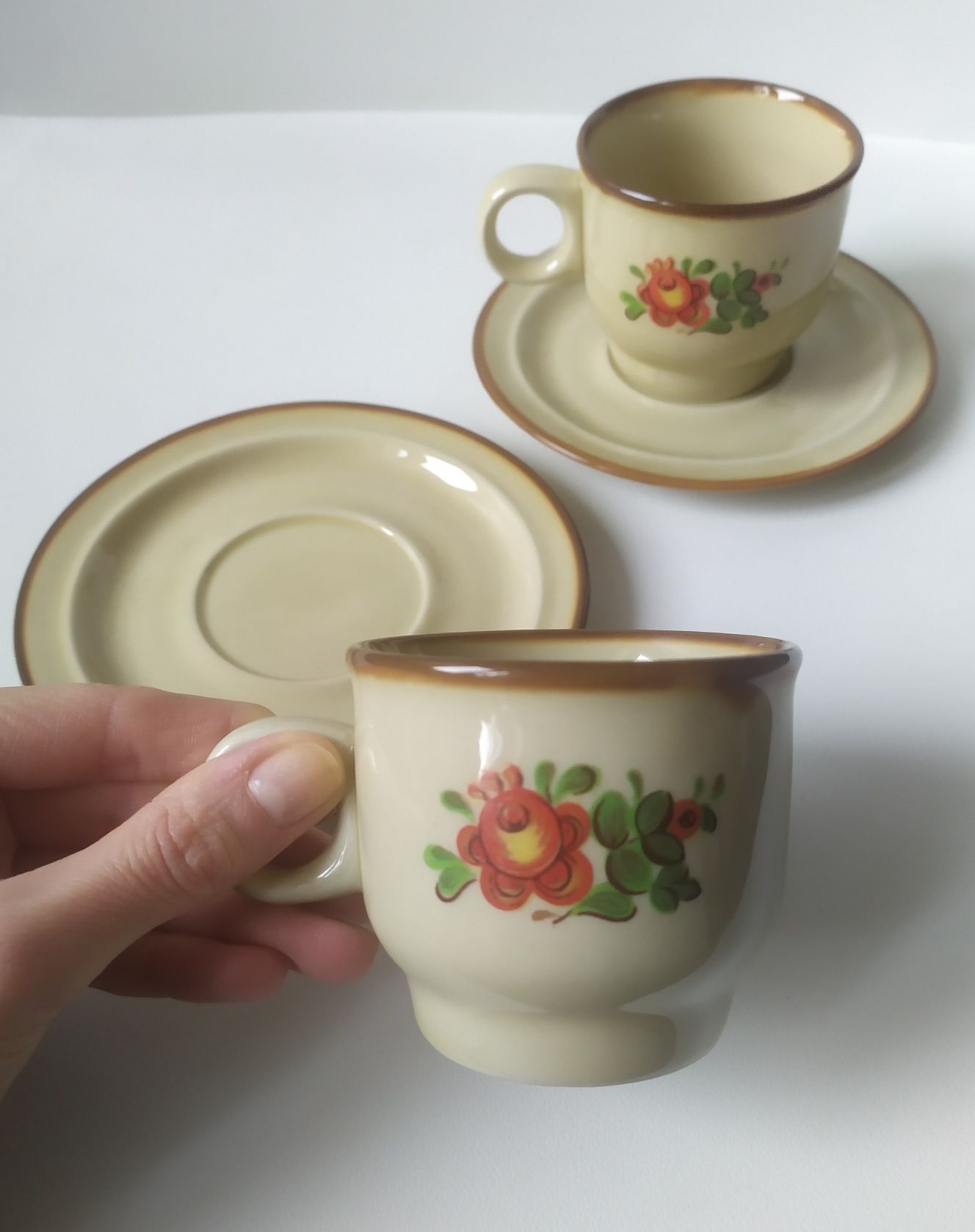 Filiżanki porcelit Pruszków PRL wzór kwiatowy mak porcelana ceramika