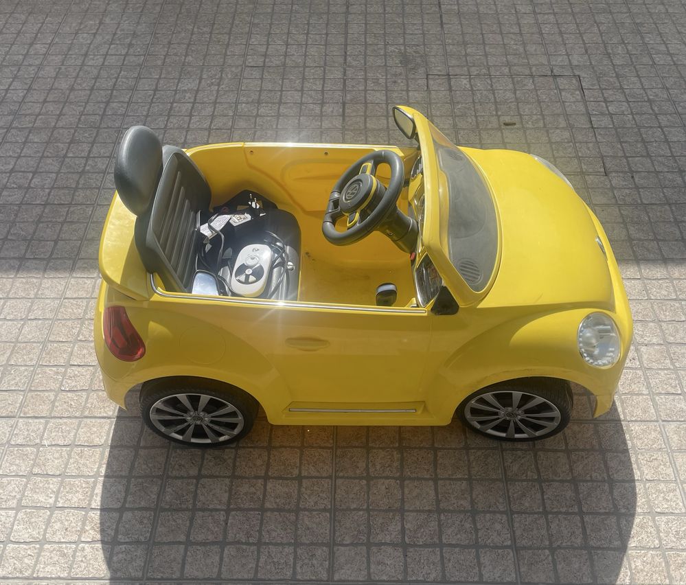Carro eletrico de criança