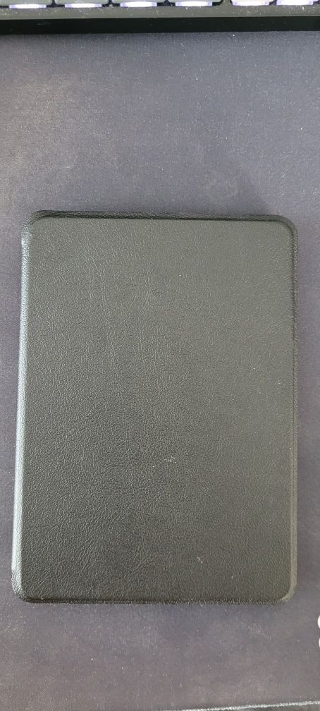 Amazon Kindle 10th gen + etui