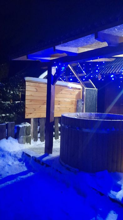 Котедж у Карпатах з чаном.