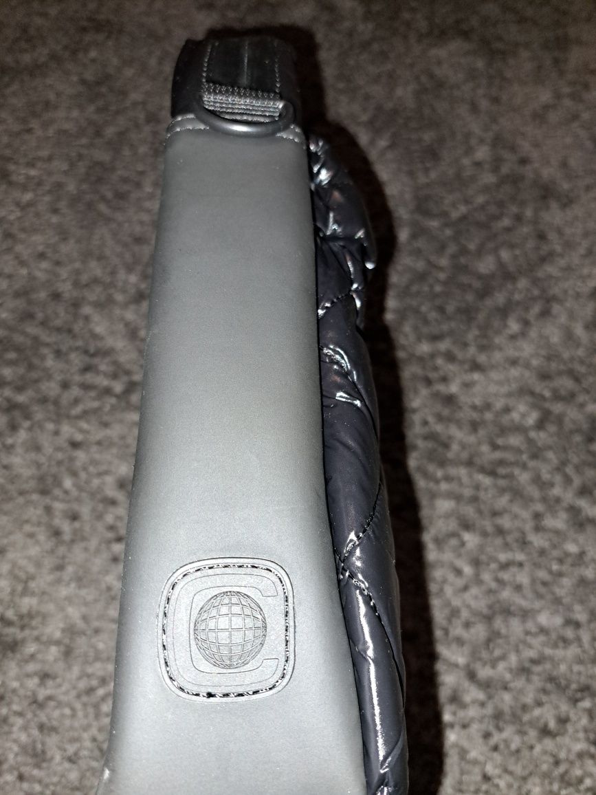 Torba na laptopa 15,6" damska śliczna czarna błysk