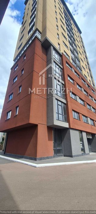 Продаю 3х комнатную квартиру 93 м2 и кладовку ЖК Кристалл Є ОСЕЛЯ