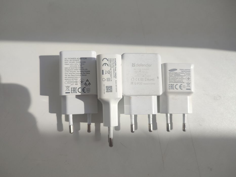 Зарядки для телефона