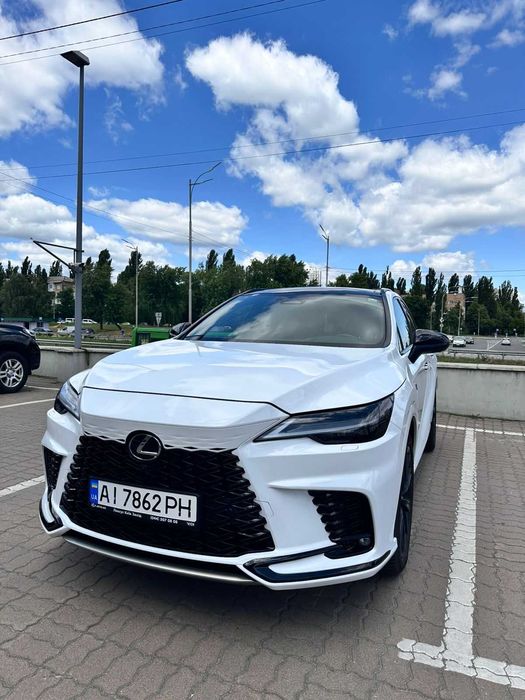 Lexus RX 2023 V покоління • 500h AT (371 к.с.) AWD • F Sport