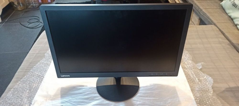 Monitor lenovo 22"