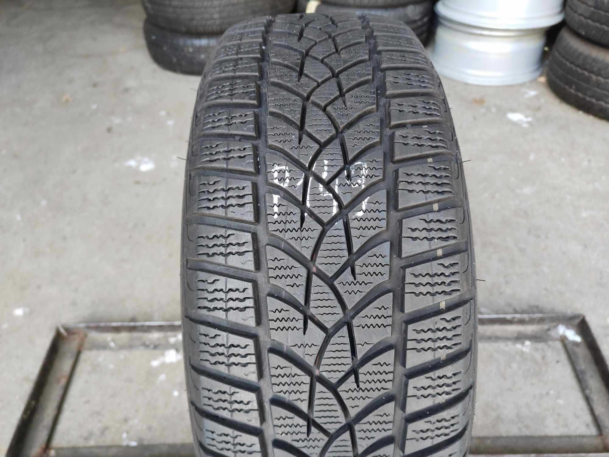 1x 205/55r16 Goodyear Ultra Grip Performance Gen-1 91h 7mm p149