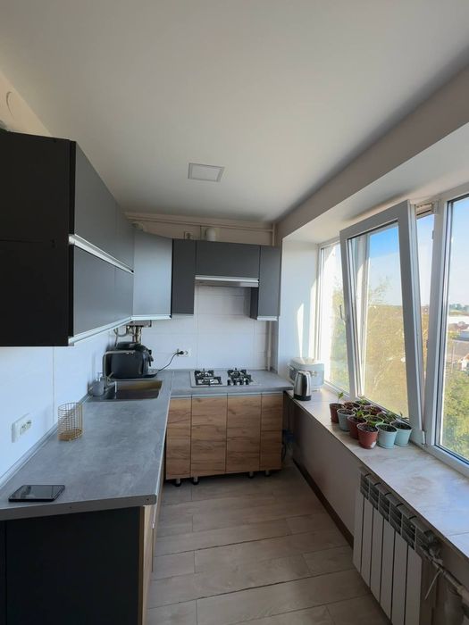 Продаж 2к квартири, з меблями та капітальним ремонтом