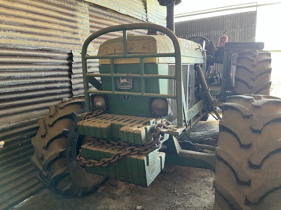 Trator agricola e alfaias agricolas
