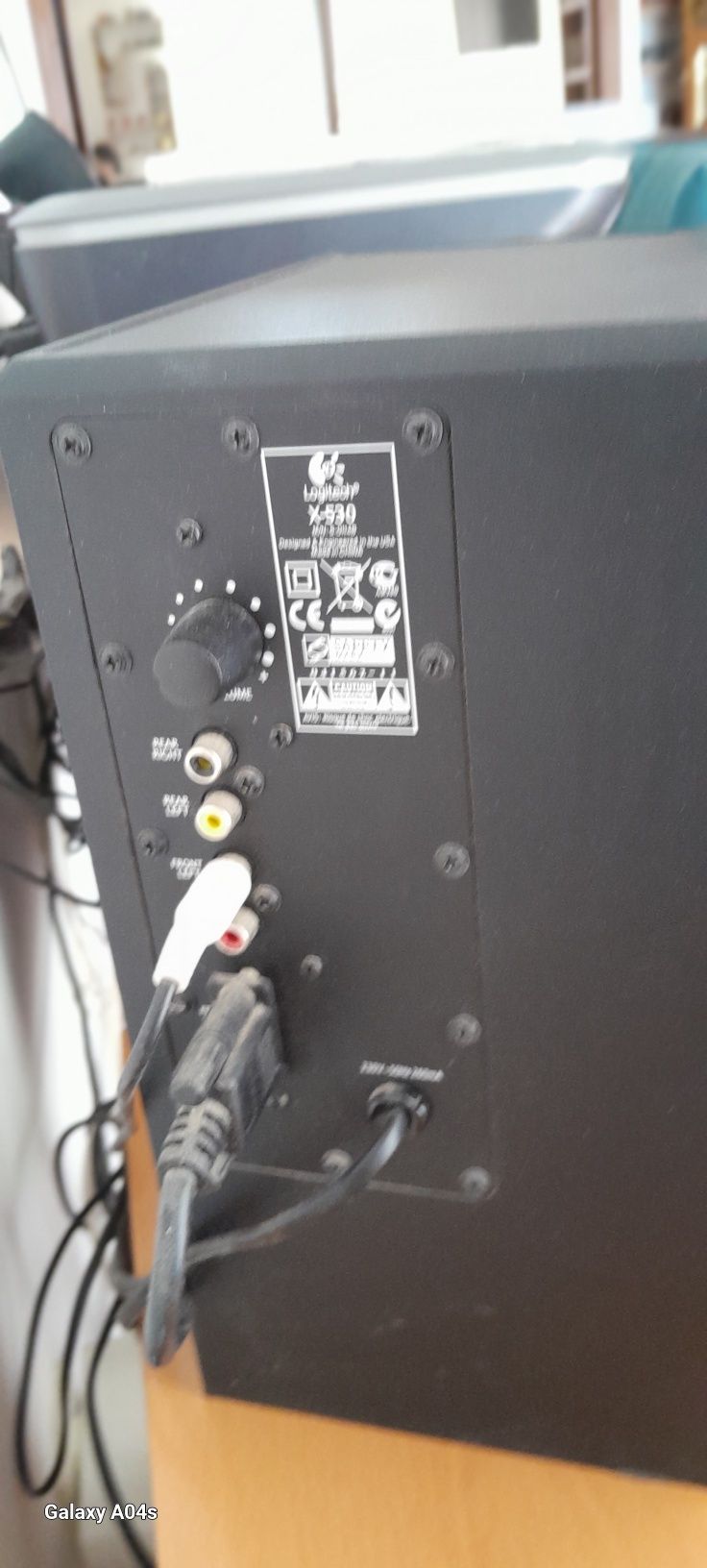 2 colunas e subwoofer