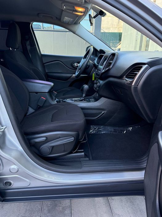 Jeep Cherokee KL 2020