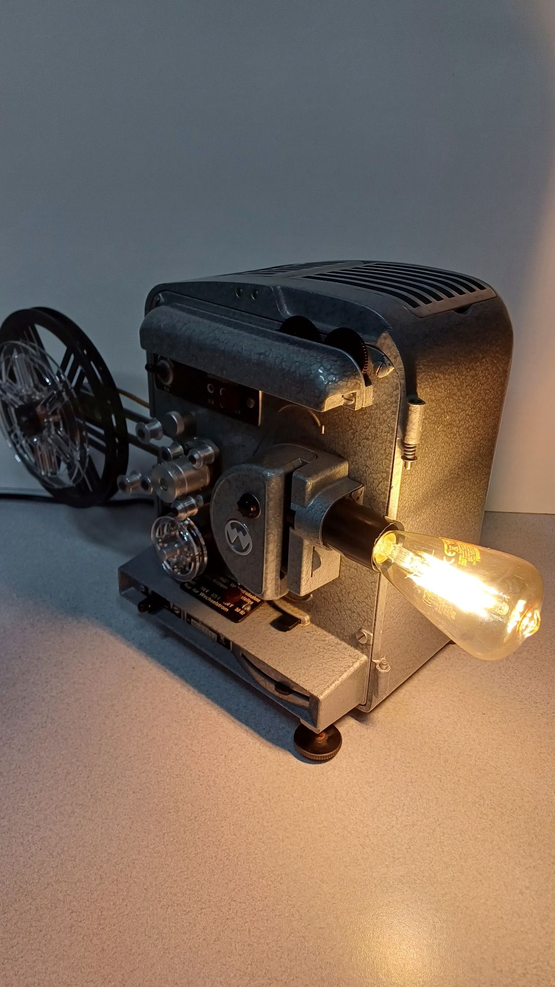 Projektor 8 mm  retro lampka