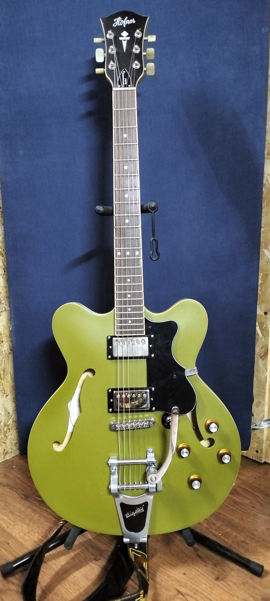 Guitarra Hofner com Pickups lollar imperial