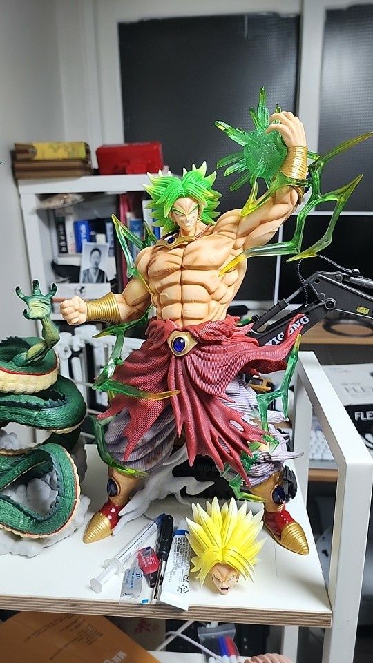 Figura Broly Premium