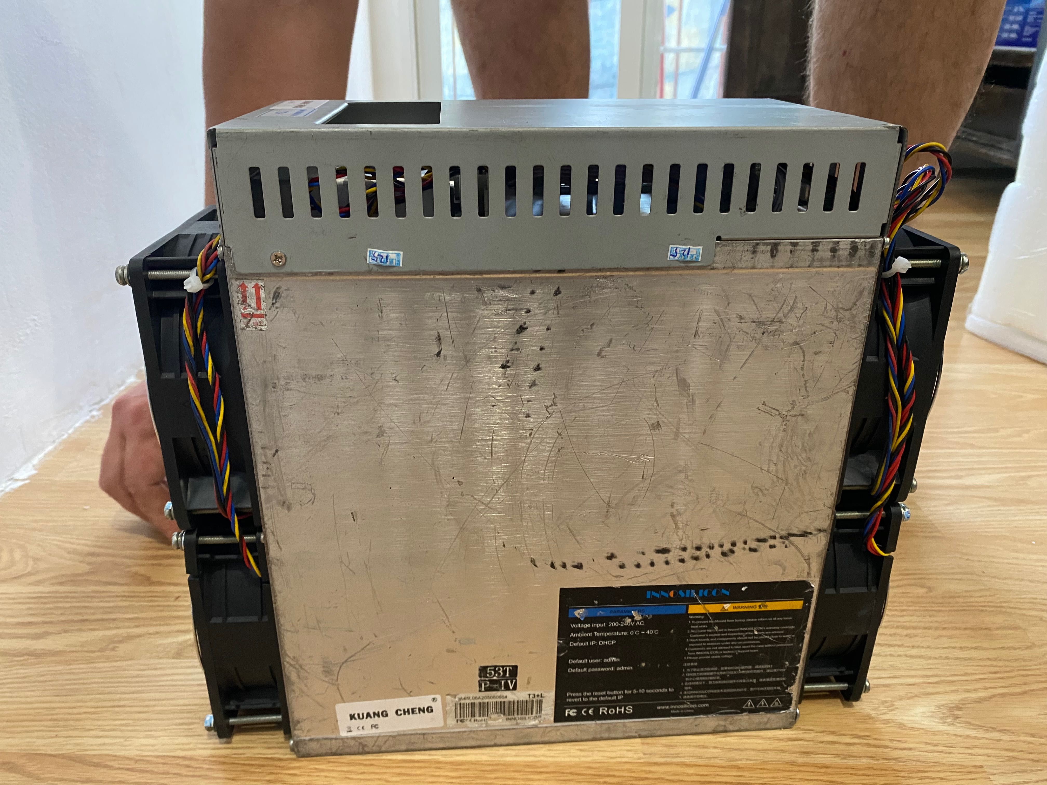 ASIC bitcoin miner