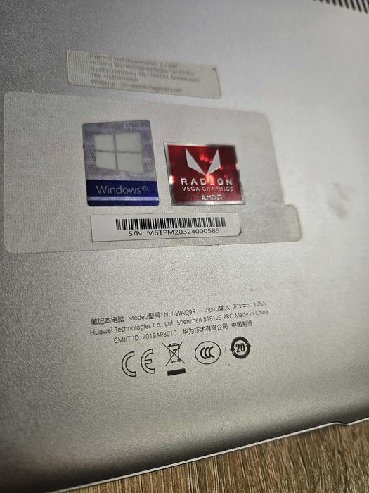 Laptop Huawei Matebook D14 14 " AMD Ryzen 5 8 GB / 512 GB