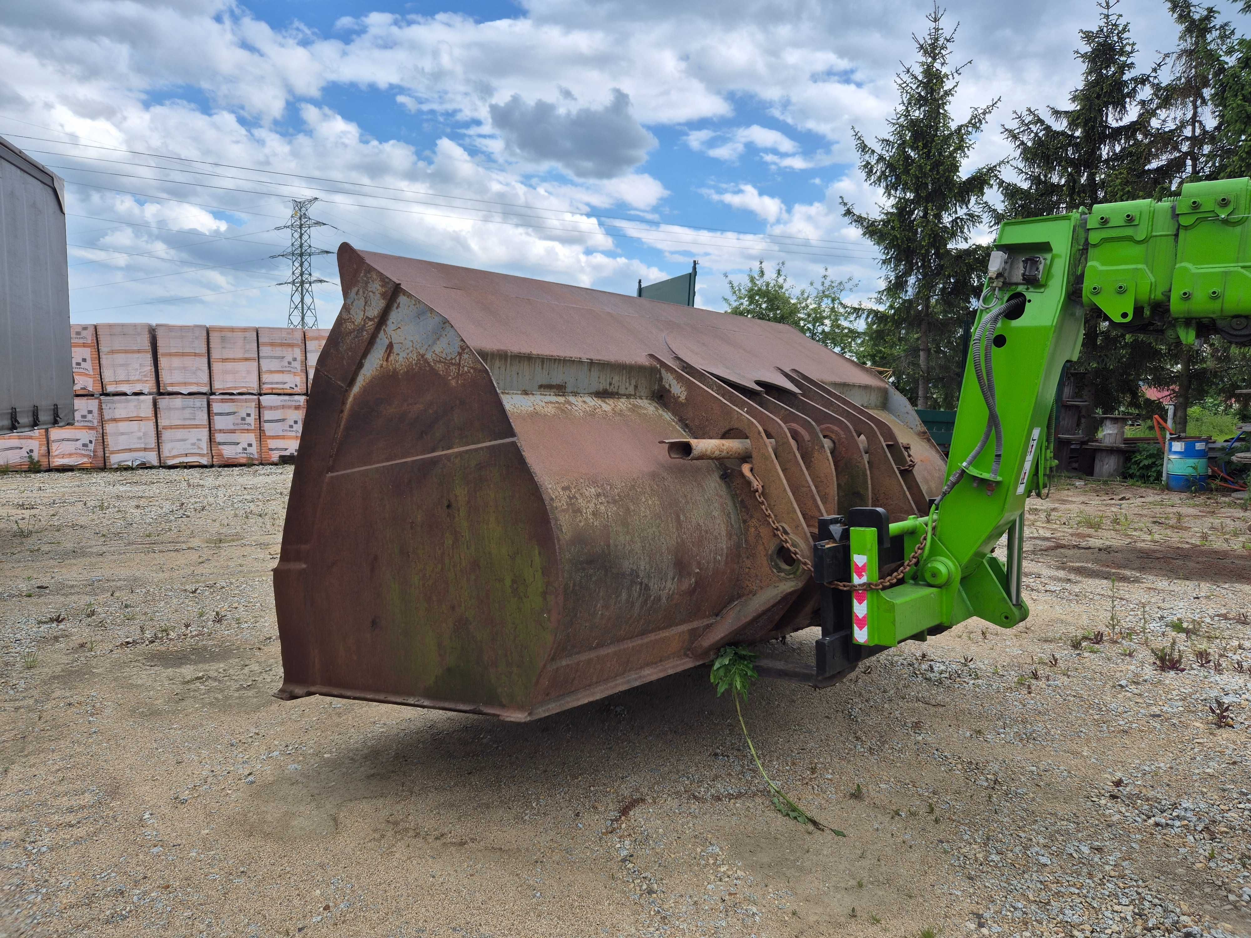 Volvo L180E L220 E łyżka.