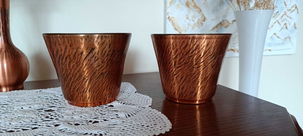 Piękne doniczki miedź szczotkowana