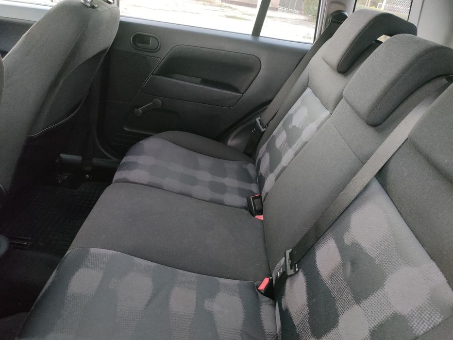 Ford Fusion 1.4 benzyna klimatyzacja zarejestrowany ubezpieczony