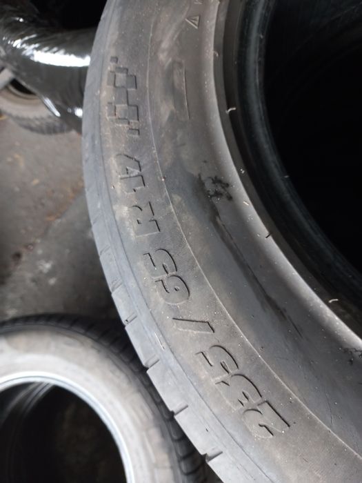 Opony używane 235/65/17 michelin 4x6.5 mm