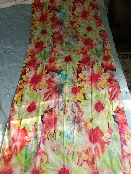 Écharp estampada como nova.