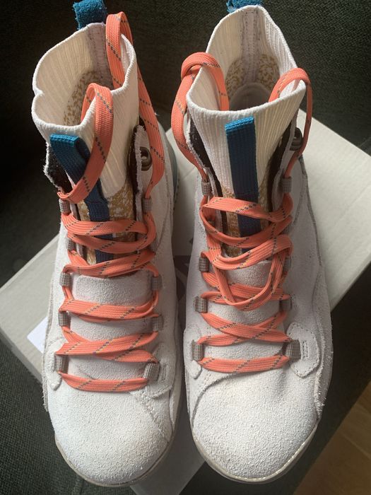 Buty sportowe The North  Face 39,5  z wada