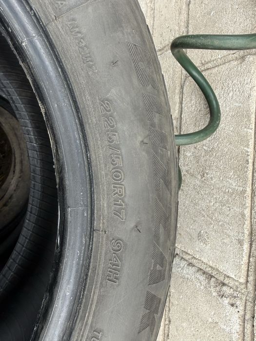 225/50/R17 Зимові шини Bridgestone / ціна за 4 шт. б/у