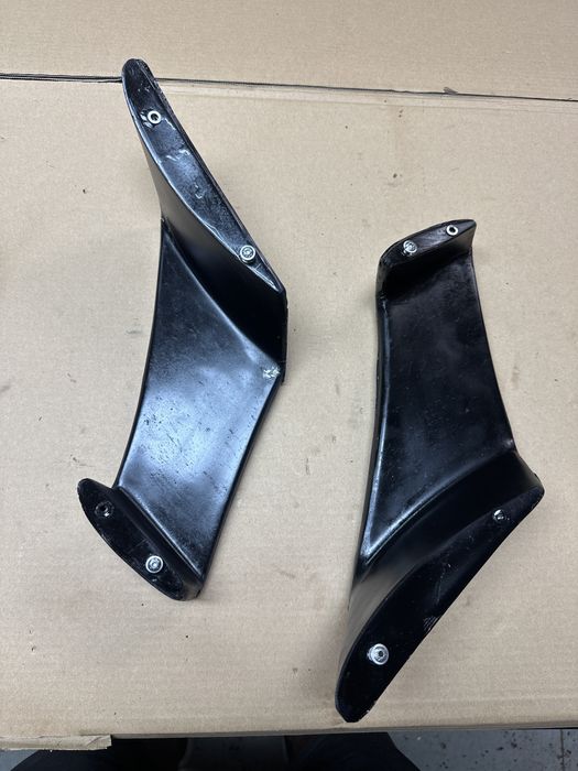 Aprilia RSV4 RF osłony boczki wypełnienia